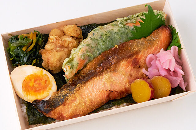 ふっくらサーモンの西京焼き