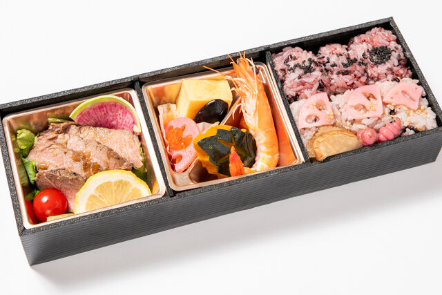 牛ランプステーキと彩り二種のお米の弁当