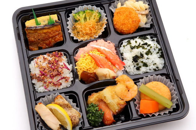 仕切り弁当(花)