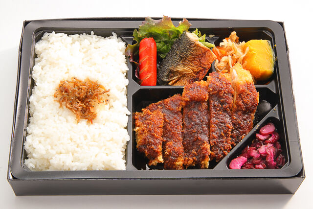 はまよし特製味噌ダレ名古屋名物味噌カツ&サバ弁当