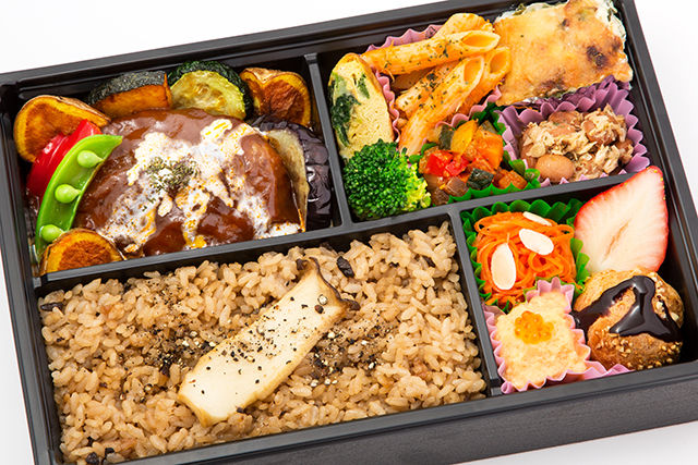 シェフお手製の煮込みハンバーグ