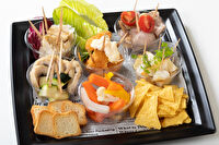 //public-stafes.s3.amazonaws.com/common/stores/porterhouse-the-banquet-cr-hs.com/w200h133/HSEI028.jpg?2935599