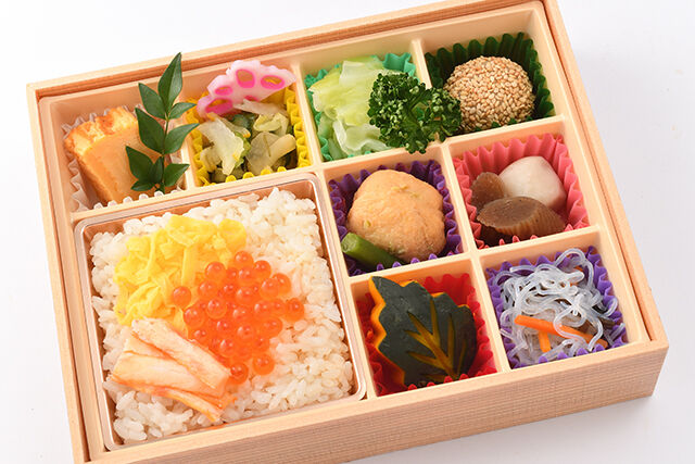 【冬限定】味彩小箱~かに・いくらご飯~