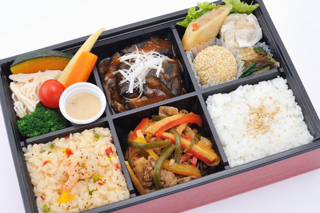 青椒肉絲の中華膳