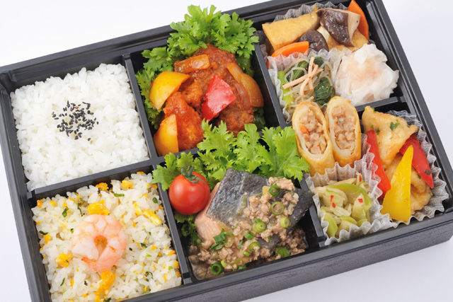 蓮華~季節野菜入り酢豚×蒸し魚の麻婆あんかけ~