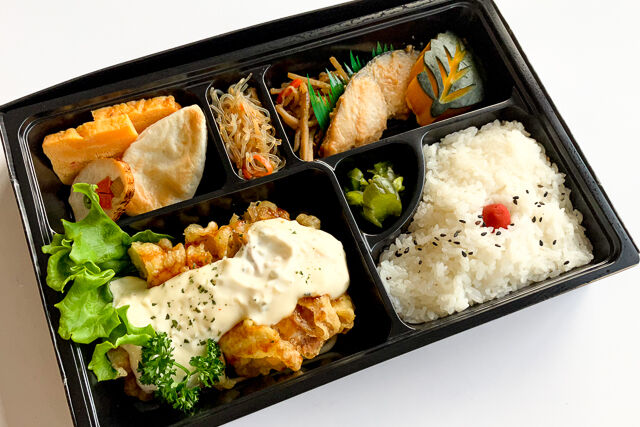 自家製タルタルソースのチキン南蛮膳