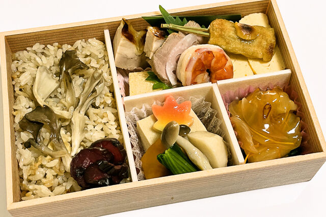 【秋冬限定】旬菜弁当~季節の炊き込みご飯~