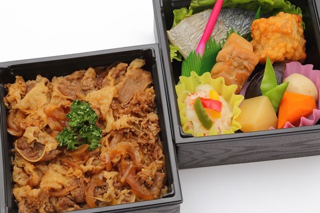 懐石二段ご膳~牛すき焼き~