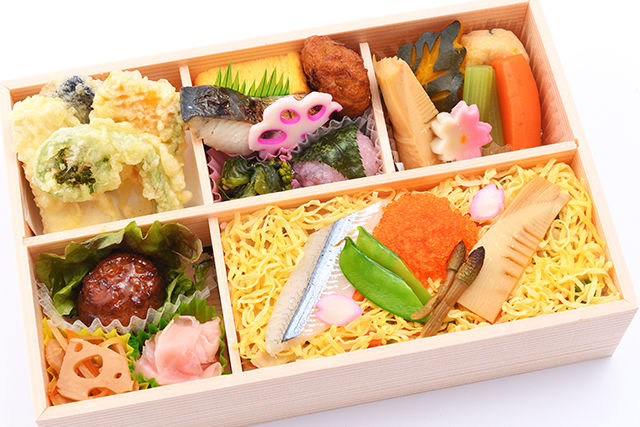 【春季限定】春野菜たっぷりちらし寿司御膳