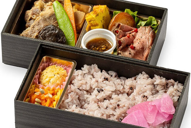 レンゲ二段 ~国産牛すきやき&自家製ローストビーフ~