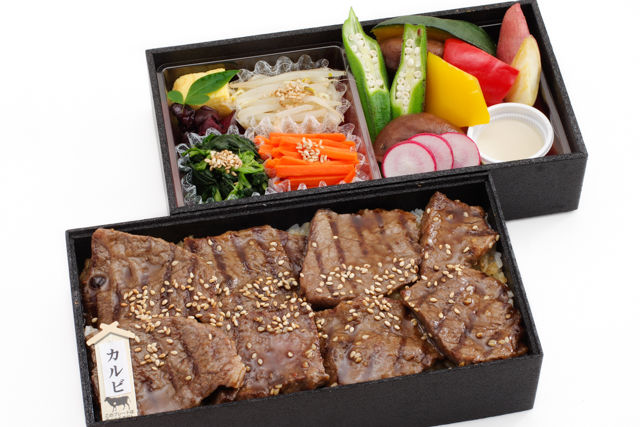 厳選牛カルビ重 ~凛~