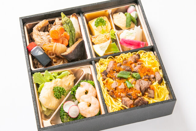 【熨斗対応可】厳選牛すき焼きと旬魚の西京味噌焼き御膳(肉ちらしご飯)