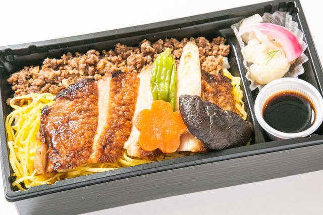 【熨斗対応可】鶏すき焼き重