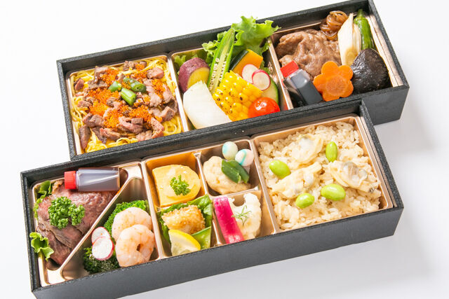 【熨斗対応可】厳選牛すき焼きとローストビーフの二段御膳