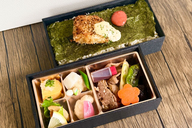 【熨斗対応可】厳選牛すき焼きの特撰二段海苔弁当