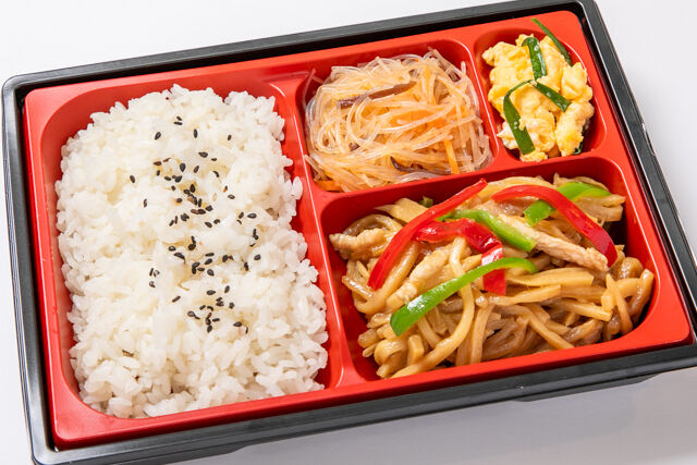 青椒肉絲 中華弁当