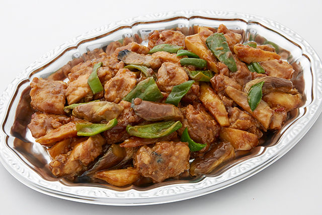 やわらか鶏肉の中国黒酢あんかけ