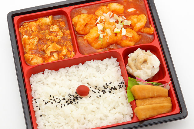 特選中華弁当【海老とたまごのチリソース】