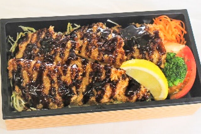 麓山高原豚ヒレかつ重