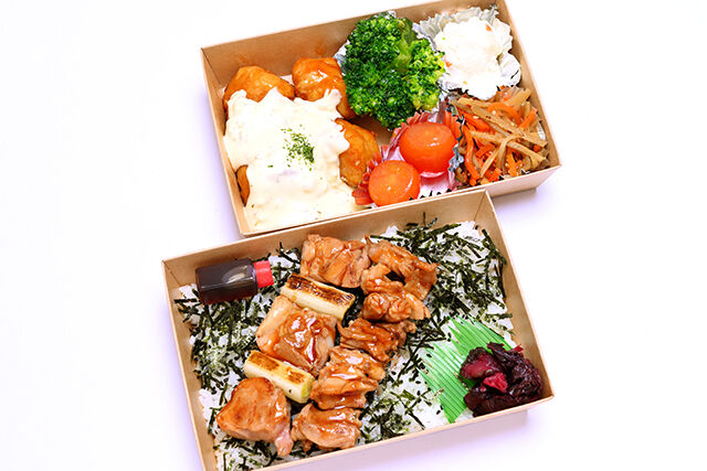 朝引き但馬鶏の焼鳥とチキン南蛮二段弁当