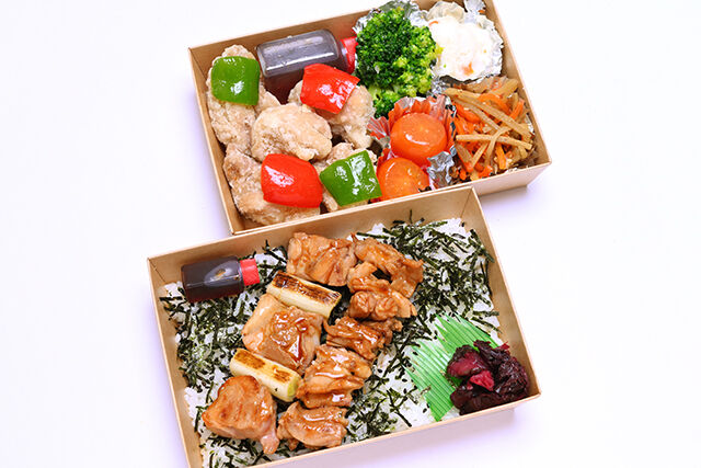 朝引き但馬鶏の焼鳥とユーリンチー二段弁当