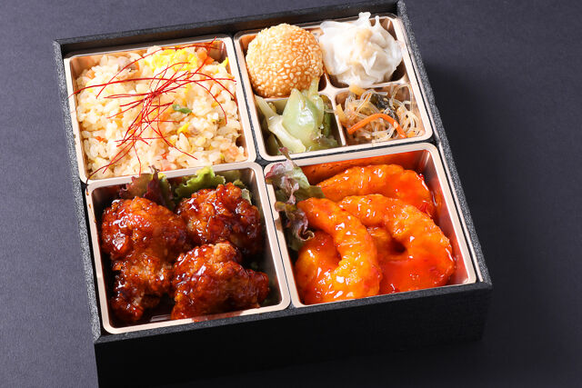 本格中華御膳(エビチリ、唐揚げ)