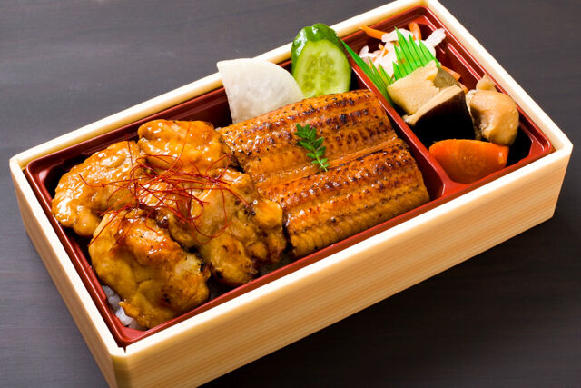 鶏の照焼と鰻重