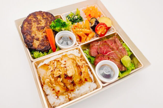 べジラブBOX(牛ハラミステーキ&グリルチキンごはん)