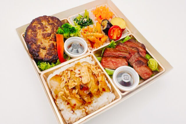 べジラブBOX(サーロインステーキ&グリルチキンごはん)