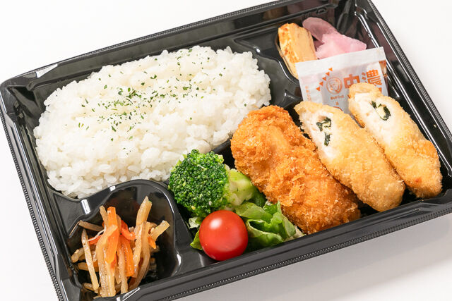 ささみチーズとカニクリームコロッケ弁当