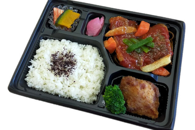 サバの香味ダレ弁当 名物からあげ付
