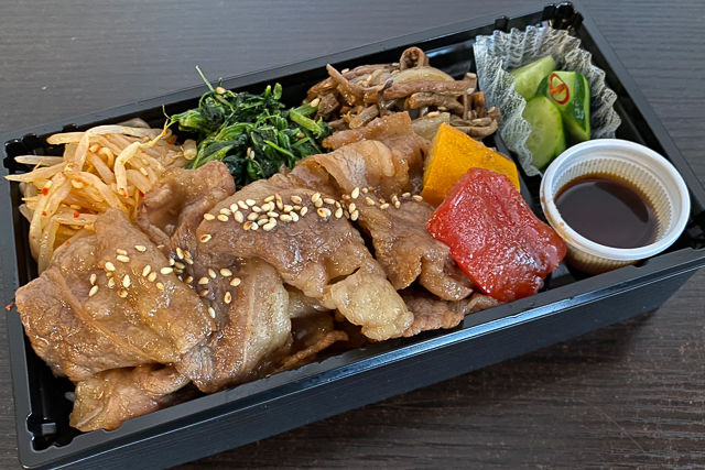 牛カルビ焼き重