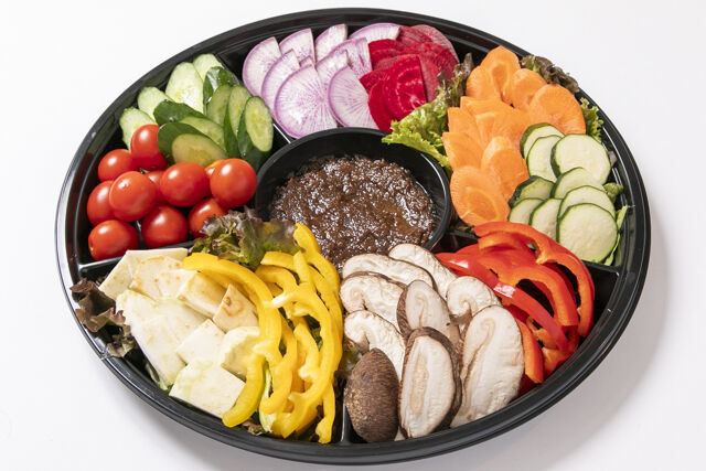 野菜ソムリエが選んだ味の濃い野菜のバーニャカウダ