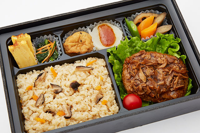 ハンバーグ弥生御膳