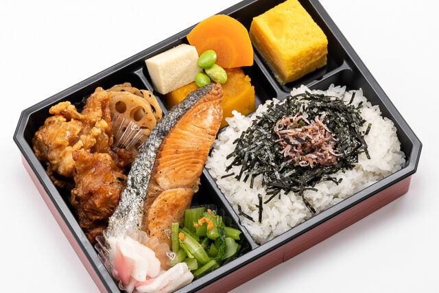 【横浜蔦金商店】うお時伝統・鮭の塩焼き海苔弁