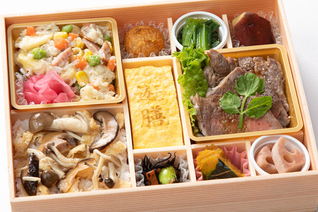 特選牛ステーキの彩り御膳(きのこご飯)