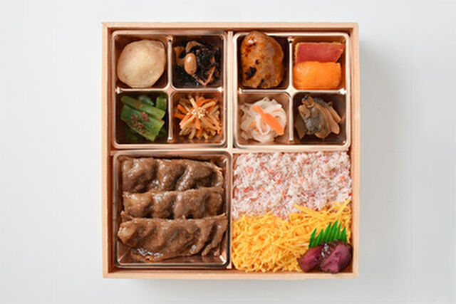 牛すき焼きとかにちらし御膳