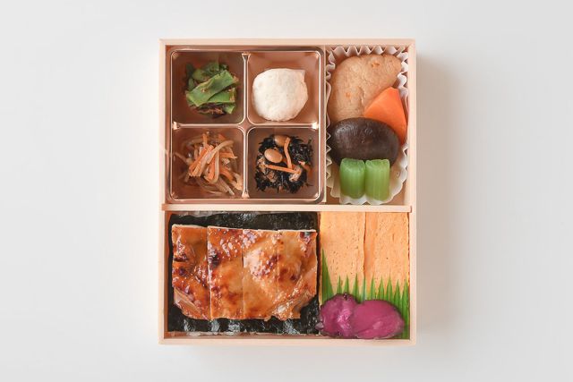 鶏照り焼き弁当（海苔弁当）