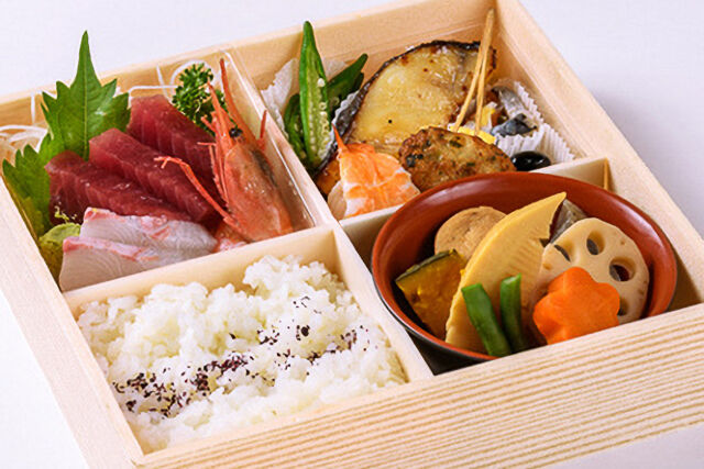 旬のお造りと銀だら西京焼膳