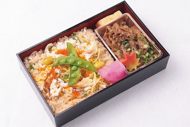 鯛めしとすき焼きのあい菜弁当