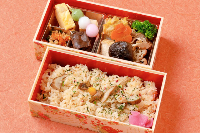 松茸ご飯とすき焼き弁当