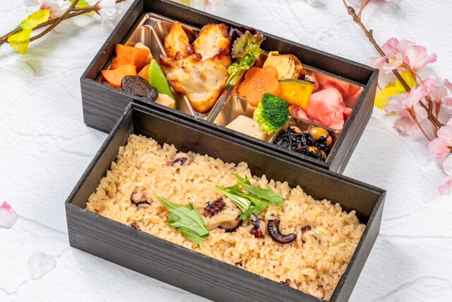 タコ飯と鶏肉のグリルの愛菜弁当