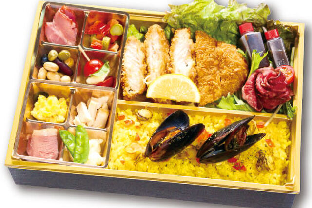 パエリアとポークチキンカツコンボ御膳