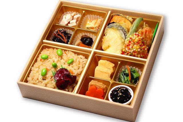 四季薫る炊き込みご飯と天ぷら御膳