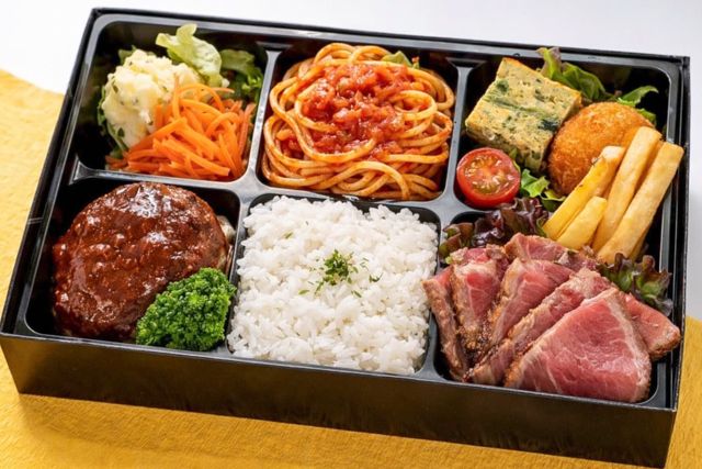 国産牛のハンバーグとステーキ御膳
