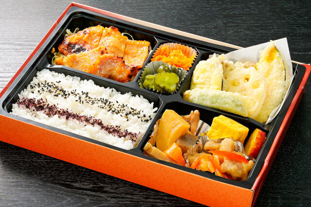 えびす庵の幕の内弁当（豚ロース西京味噌焼き）