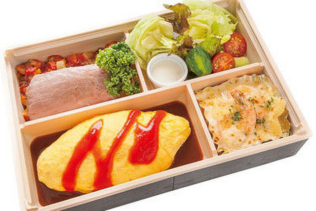 オムライスと海老グラタン、ローストビーフ弁当（デザートなし）