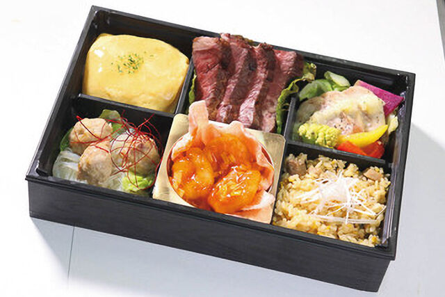 オマールの旨味たっぷり特製エビチリとステーキの贅沢弁当