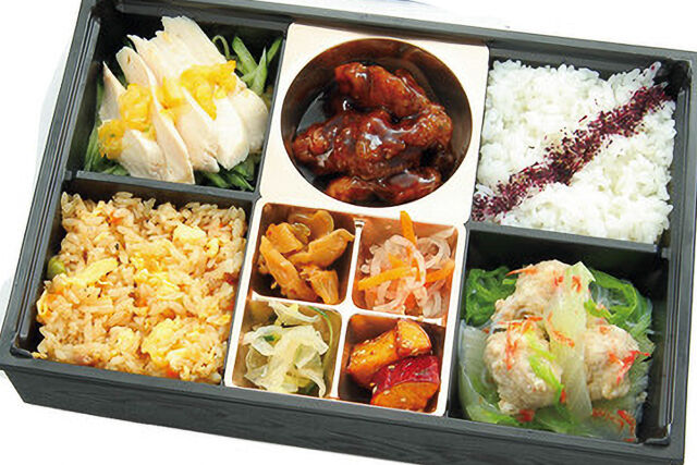 黒毛和牛の香味黒酢ソース和え弁当