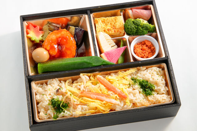 燃えるような海老チリと茄子境港産ズワイガニ御膳〜弍〜